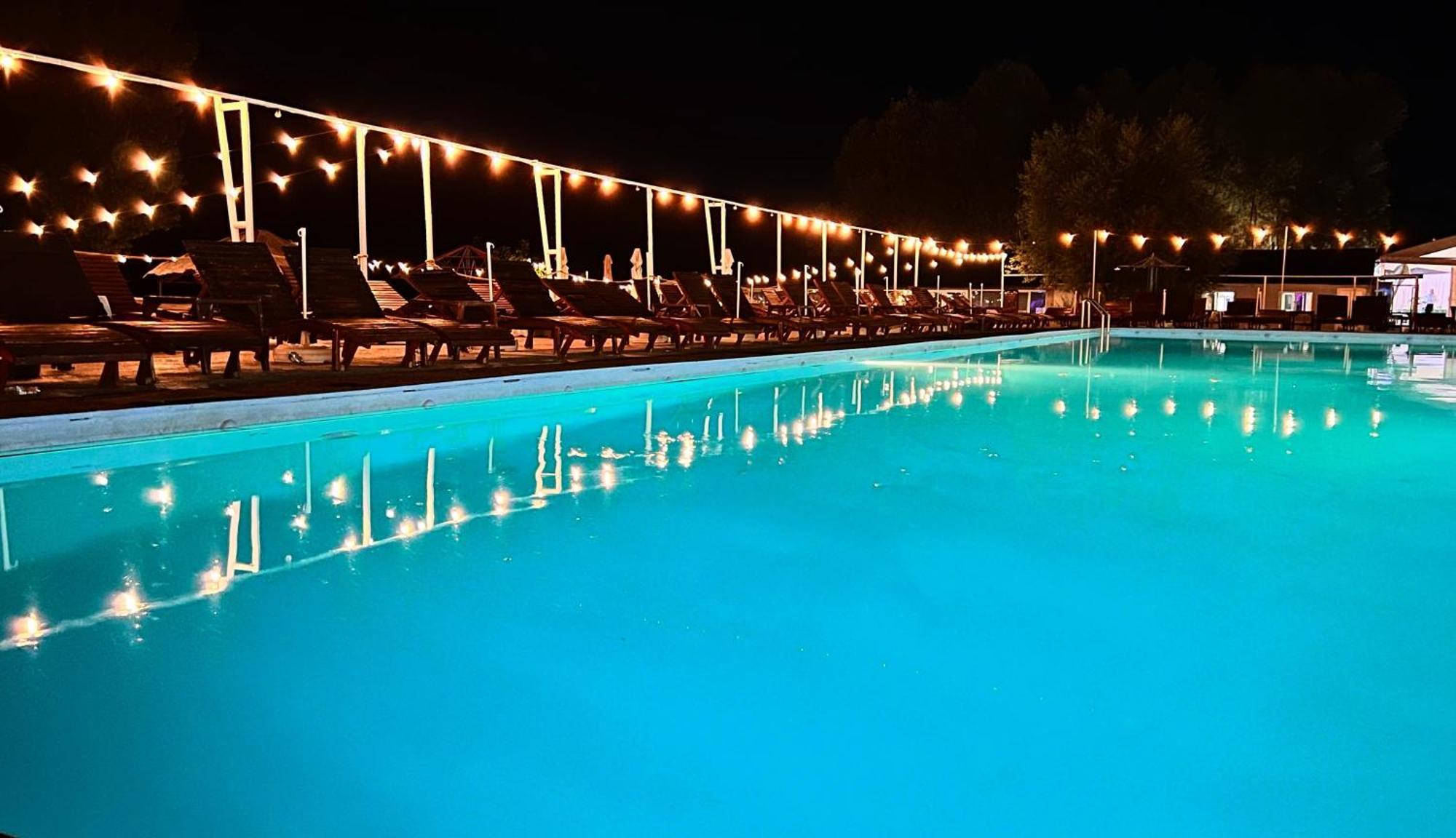 Mojo Beach Budeasa Mare Exterior foto